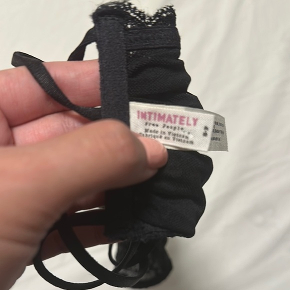 Free people Elegant Black Lace Bandeau - Picture 2 of 2